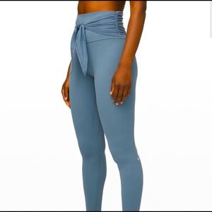 Lululemon Wrap Tie Leggings 25’ inseam